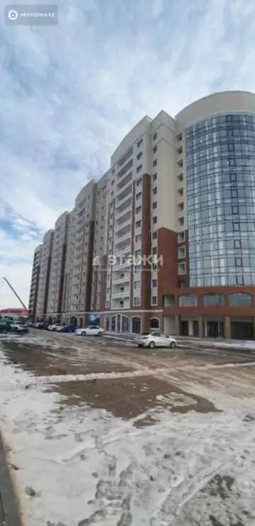 2-комнатная квартира, этаж 8 из 13, 77 м²