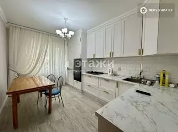 3-комнатная квартира, этаж 4 из 5, 82 м²