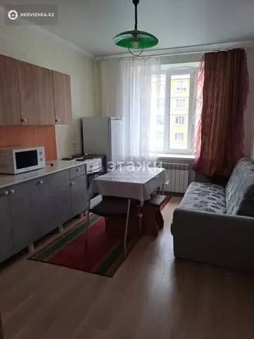 1-комнатная квартира, этаж 4 из 7, 42 м²