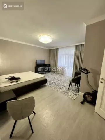 180 м², 3-комнатная квартира, этаж 2 из 6, 180 м², изображение - 1