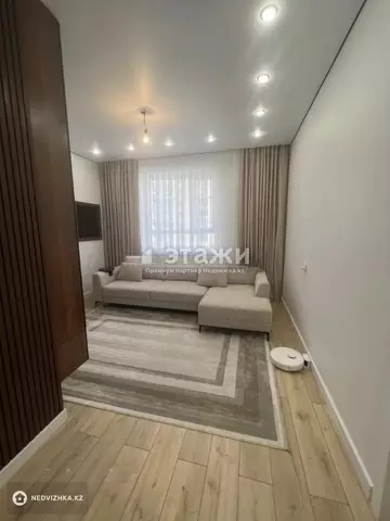 2-комнатная квартира, этаж 4 из 9, 50 м²