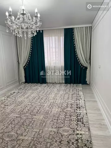 3-комнатная квартира, этаж 8 из 9, 89 м²