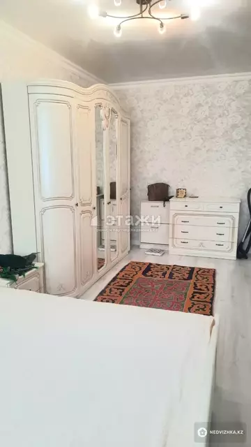 4-комнатная квартира, этаж 7 из 10, 110 м²