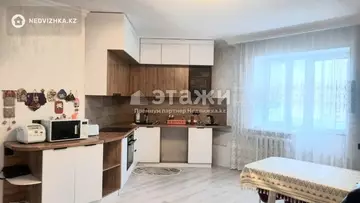 4-комнатная квартира, этаж 7 из 10, 110 м²