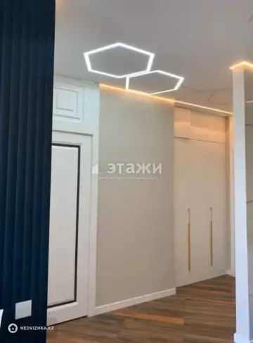 2-комнатная квартира, этаж 15 из 16, 52 м²