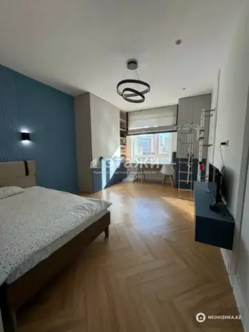 3-комнатная квартира, этаж 5 из 14, 105 м²
