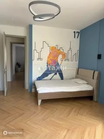 3-комнатная квартира, этаж 5 из 14, 105 м²