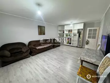 3-комнатная квартира, этаж 13 из 16, 90 м²