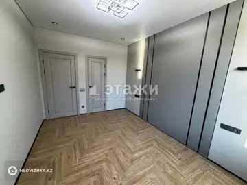 2-комнатная квартира, этаж 4 из 9, 55 м²