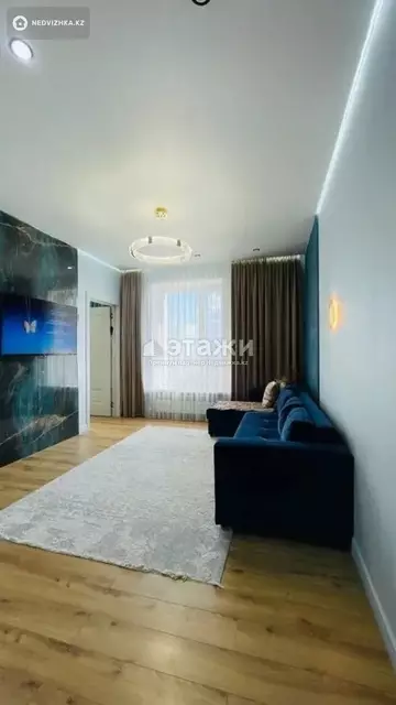 3-комнатная квартира, этаж 10 из 10, 74 м²