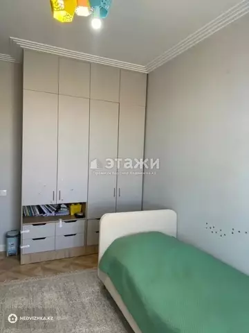 3-комнатная квартира, этаж 5 из 10, 84 м²