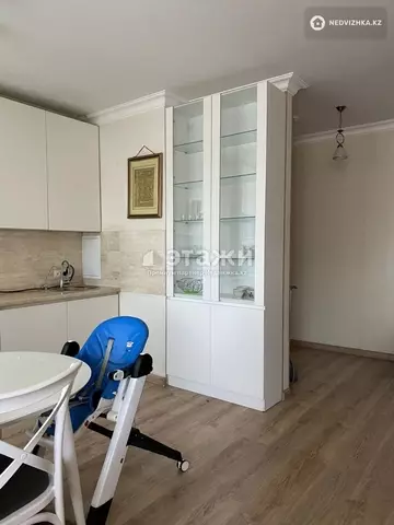 3-комнатная квартира, этаж 12 из 12, 90 м²