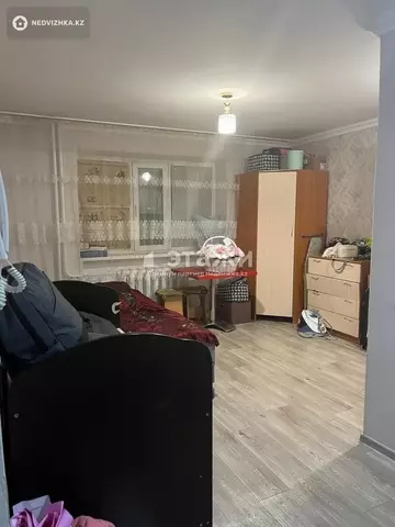1-комнатная квартира, этаж 4 из 5, 27 м²