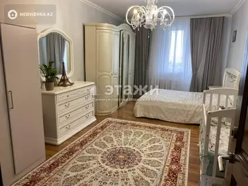 3-комнатная квартира, этаж 13 из 17, 107 м²