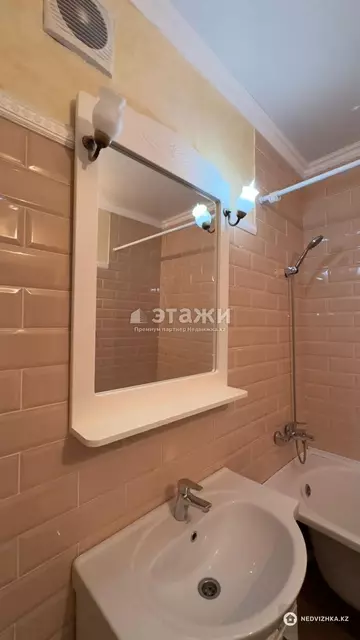 1-комнатная квартира, этаж 8 из 8, 34 м²