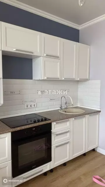 1-комнатная квартира, этаж 8 из 8, 34 м²