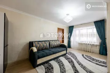 2-комнатная квартира, этаж 3 из 5, 42 м²