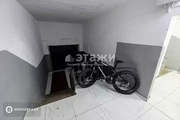 1-комнатная квартира, этаж 3 из 6, 37 м²