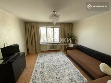 2-комнатная квартира, этаж 4 из 5, 52 м²