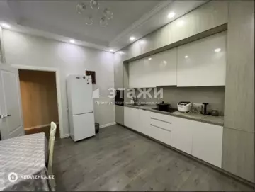 2-комнатная квартира, этаж 1 из 9, 77 м²
