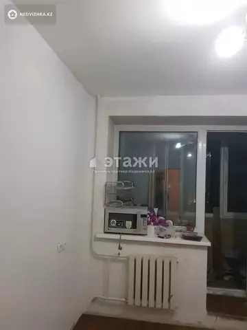 1-комнатная квартира, этаж 3 из 9, 42 м²