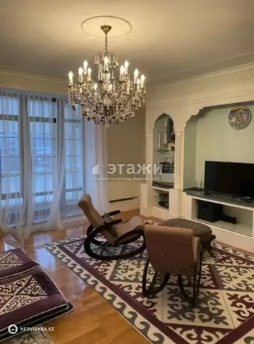 6-комнатная квартира, этаж 5 из 5, 427 м²