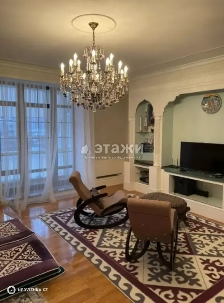 427 м², 6-комнатная квартира, этаж 5 из 5, 427 м², изображение - 1