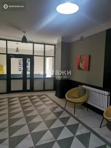 3-комнатная квартира, этаж 3 из 5, 98 м²