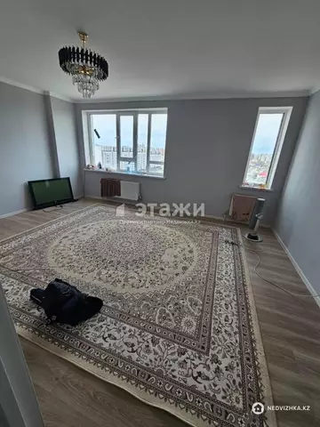 3-комнатная квартира, этаж 10 из 10, 107 м²