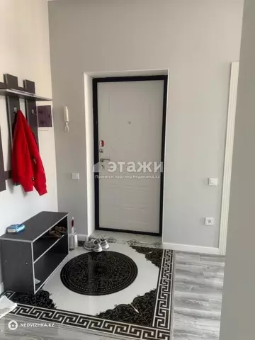 71 м², 2-комнатная квартира, этаж 9 из 10, 71 м², изображение - 1