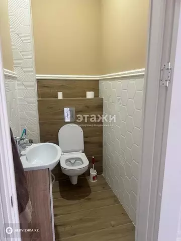 71 м², 2-комнатная квартира, этаж 9 из 10, 71 м², изображение - 2