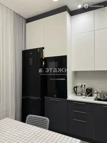 2-комнатная квартира, этаж 9 из 9, 60 м²