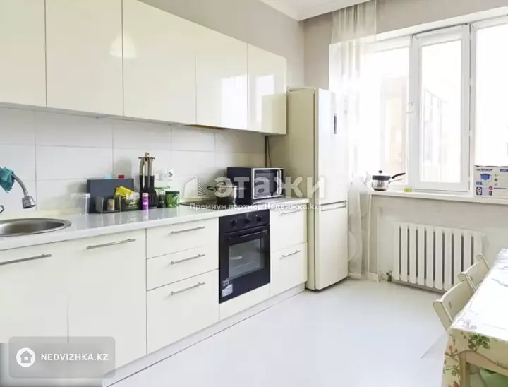 61 м², 2-комнатная квартира, этаж 10 из 10, 61 м², изображение - 1
