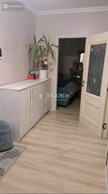 2-комнатная квартира, этаж 10 из 15, 54 м²