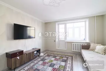 3-комнатная квартира, этаж 8 из 9, 64 м²