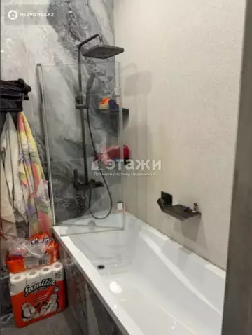 2-комнатная квартира, этаж 9 из 9, 60 м²