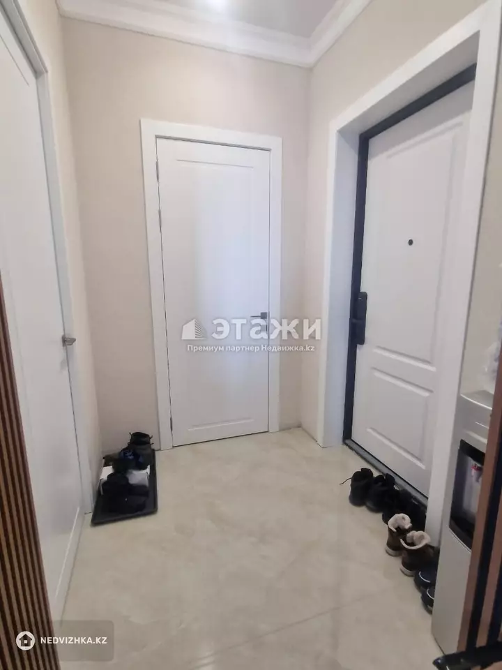 68.5 м², 3-комнатная квартира, этаж 3 из 9, 68 м², изображение - 1