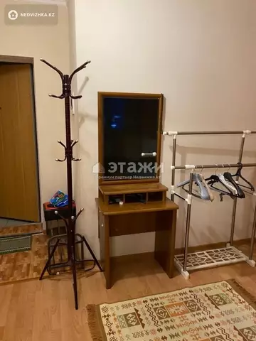 1-комнатная квартира, этаж 10 из 14, 42 м²