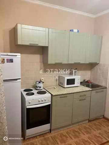 1-комнатная квартира, этаж 10 из 14, 42 м²