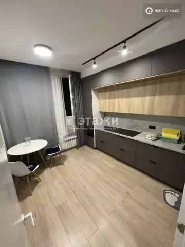1-комнатная квартира, этаж 10 из 10, 45 м²