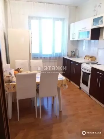 2-комнатная квартира, этаж 17 из 23, 60 м²