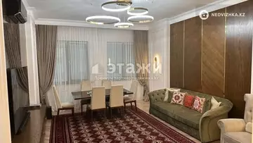 4-комнатная квартира, этаж 6 из 8, 155 м²