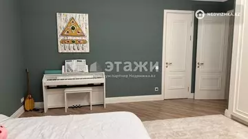 4-комнатная квартира, этаж 6 из 8, 155 м²