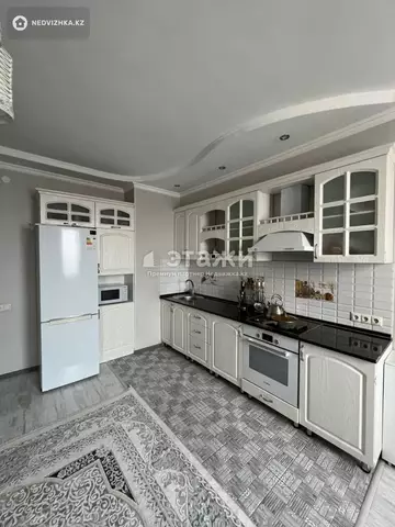 55.9 м², 2-комнатная квартира, этаж 12 из 12, 56 м², изображение - 1