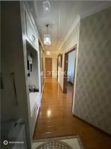 3-комнатная квартира, этаж 4 из 9, 76 м²