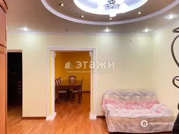 4-комнатная квартира, этаж 1 из 5, 122 м²