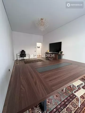 4-комнатная квартира, этаж 7 из 9, 134 м²