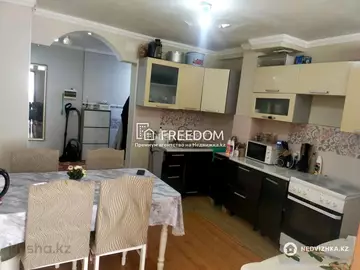 3-комнатная квартира, этаж 1 из 13, 80 м²