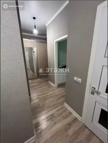 2-комнатная квартира, этаж 3 из 9, 60 м²