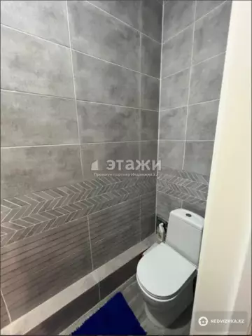 2-комнатная квартира, этаж 3 из 9, 60 м²